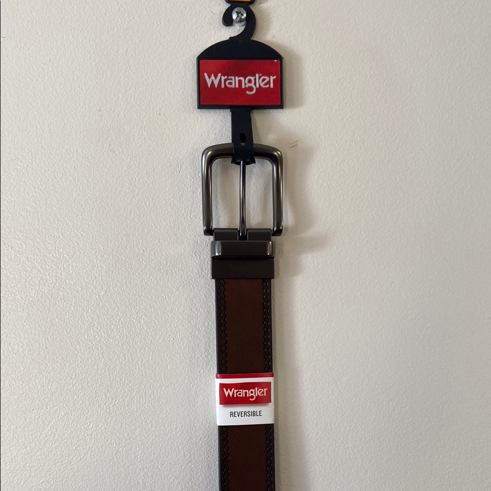 NWT Wrangler Brown Leather Belt with Brushed Nickel Buckle